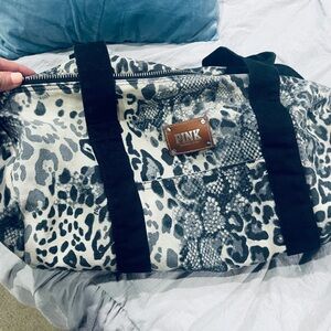 PINK Victoria Secret Duffle Bag